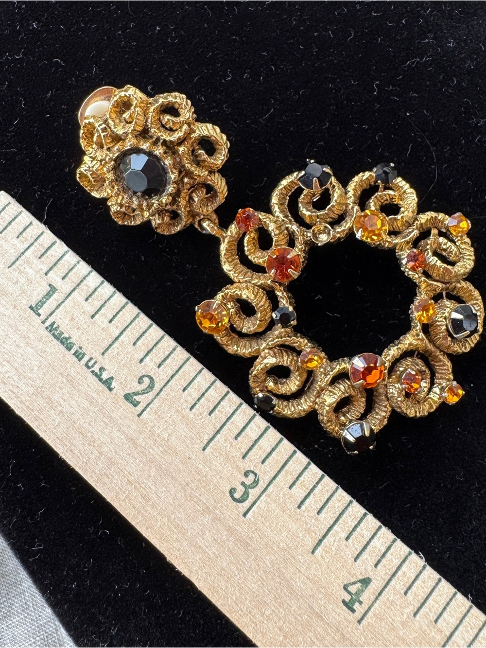 Vintage RARE Graziano Gold-Tone Drop Hoop Earrings with Amber and Black Crystals - Picture 5 of 11